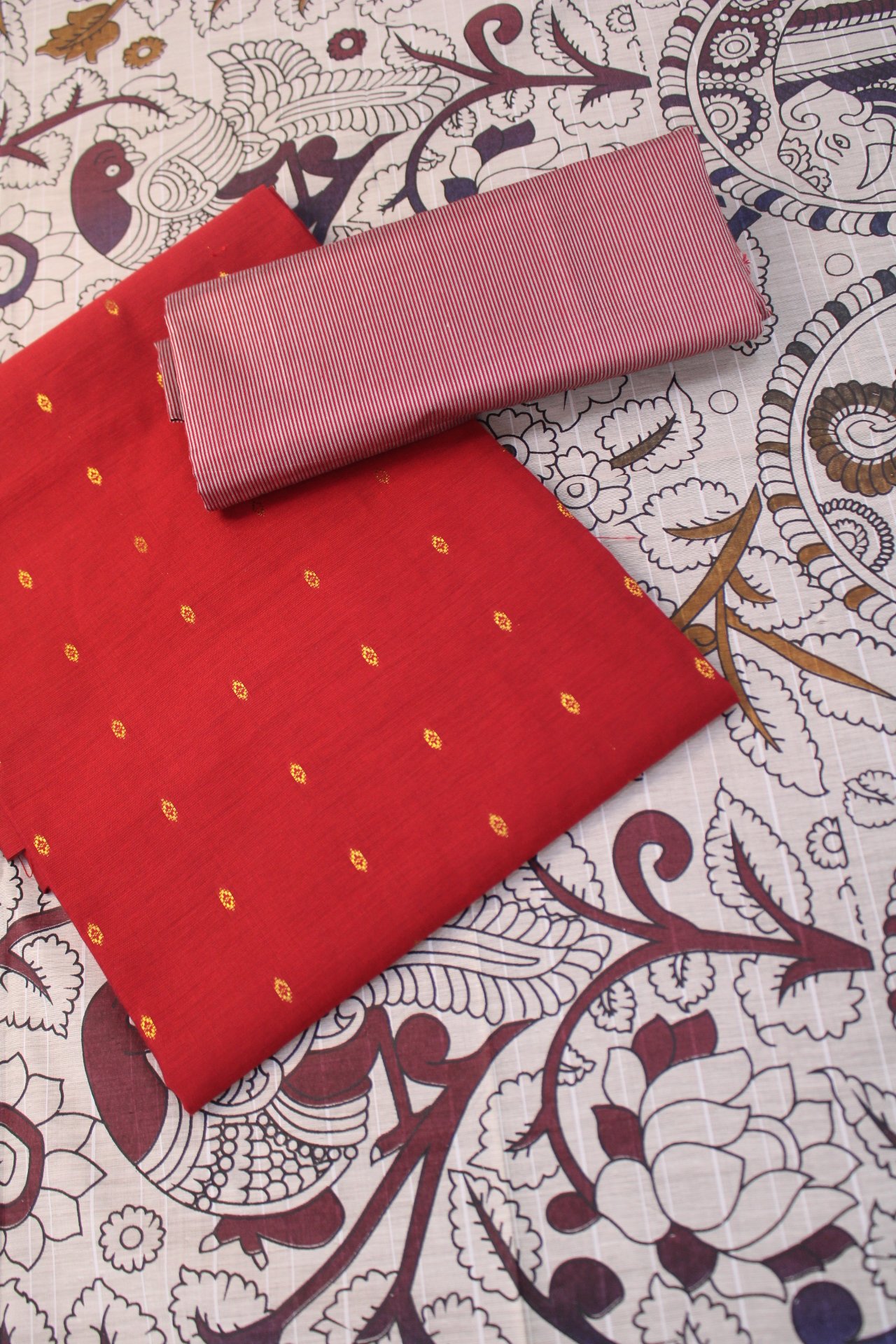 unstitched materials